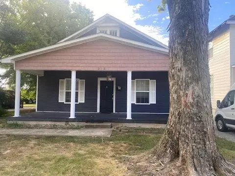 208 Hopkinsville St, Greenville, KY 42345