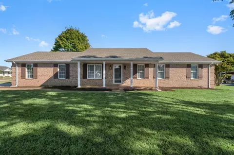 372 Wesley Way, Bowling Green, KY 42104