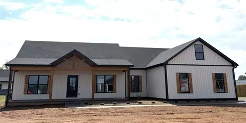 106 Federal Grove Ct, Auburn, KY 42206