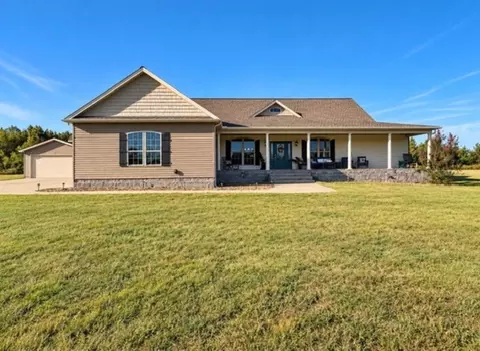 1619 Highway 81, Central City, KY 42330