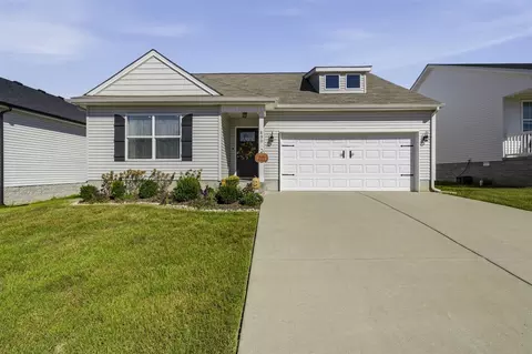 890 Mcfadin Station St, Bowling Green, KY 42103