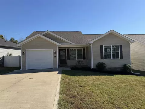 621 Cherry Blossom Rd, Bowling Green, KY 42103