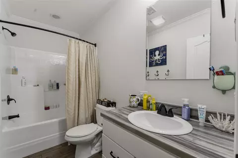 Bath - 3075 Dry Fork Rd, Austin, KY 42123 photo 7 of 7