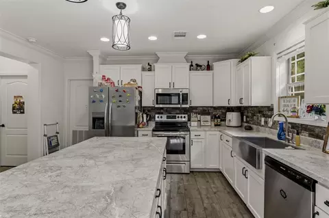 Kitchen - 3075 Dry Fork Rd, Austin, KY 42123 photo 3 of 4