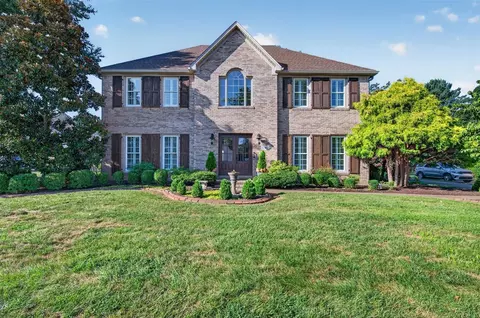 1746 Briar Cir, Bowling Green, KY 42103