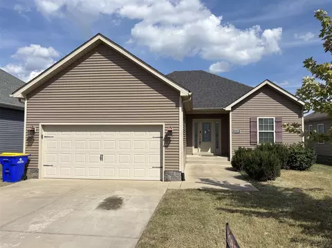 7159 Seagraves Ct, Bowling Green, KY 42104