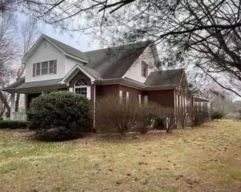 530 Hunts Ln, Bowling Green, KY 42103