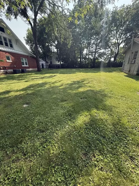 931 E 11th Ave, Bowling Green, KY 42101