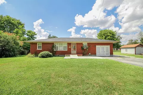 112 Green St, Horse Cave, KY 42749