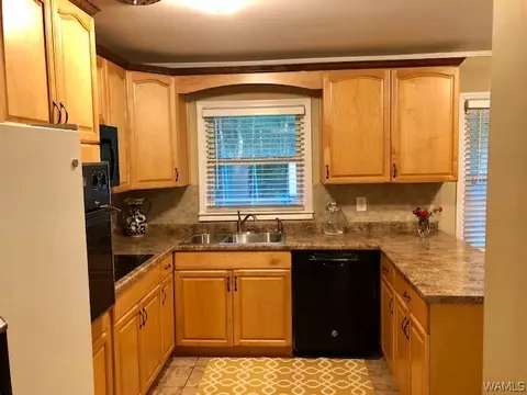 1305 Herbert St, Demopolis, AL 36732 photo 3