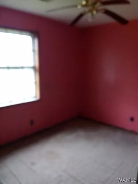 418 Brown Ave, Eutaw, AL 35462 photo 4