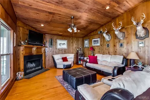 2354 Flag Rd, Eutaw, AL 35462 photo 9