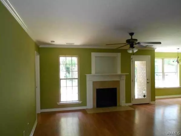  245 39th St, Tuscaloosa, AL 35405 photo 3