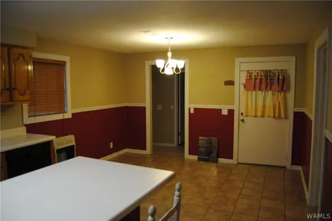 244 Woods Cir, Sulligent, AL 35586 photo 9