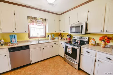 144 County Road 30 E, Berry, AL 35546 photo 7