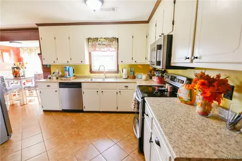 144 County Road 30 E, Berry, AL 35546 photo 5
