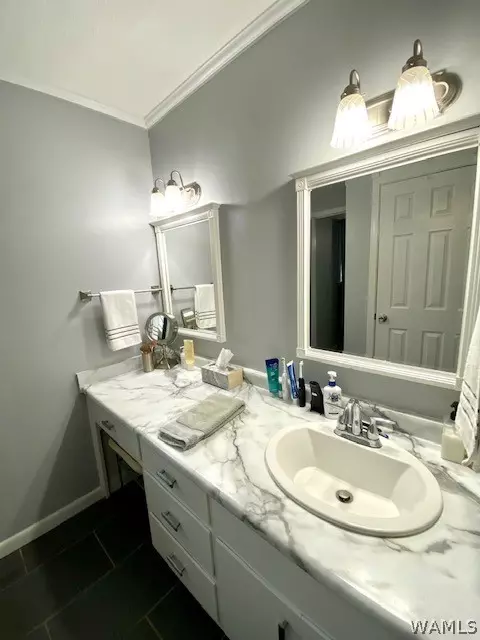 803 E 8th St, Linden, AL 36748 photo 10