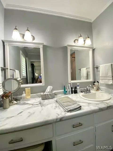 803 E 8th St, Linden, AL 36748 photo 9
