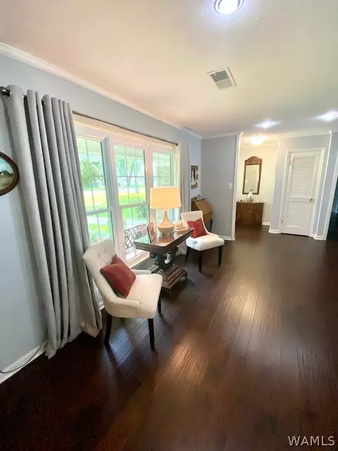 803 E 8th St, Linden, AL 36748 photo 5