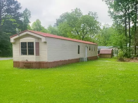 300 Oliver Ave, Eutaw, AL 35462 photo 2