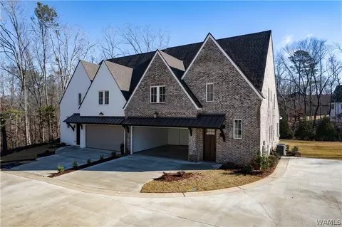302 Trails End Ln, Tuscaloosa, AL 35406