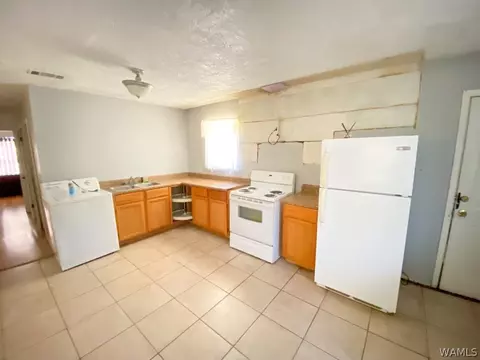702 S Ash Ave, Demopolis, AL 36732 photo 2
