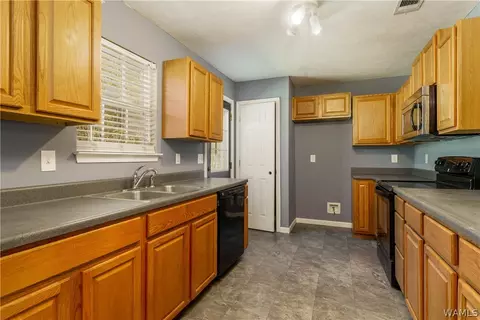 88 Estis Loop, Fayette, AL 35555 photo 9