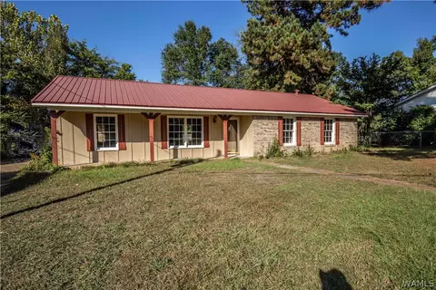 1320 Royal Oaks Ct, Tuscaloosa, AL 35404