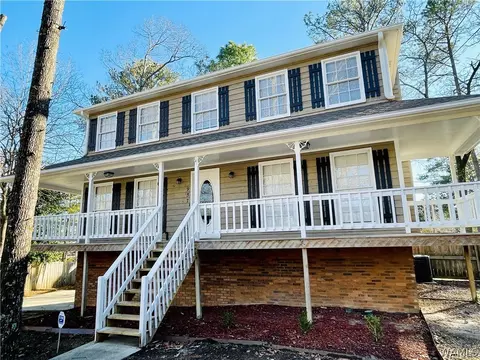 937 5th Ave NW, Alabaster, AL 35007