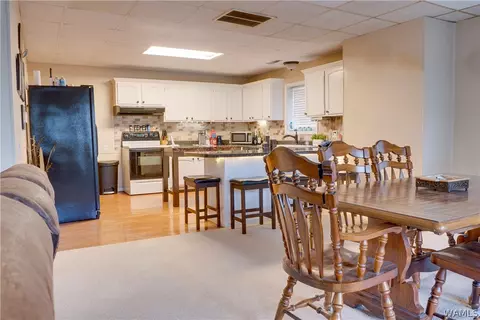 415 Emerald St, Winfield, AL 35594 photo 3