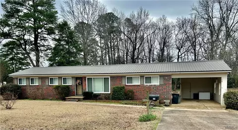 179 Clements St, Carrollton, AL 35447