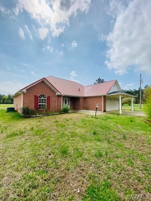 56 Wood Bridge Rd, Aliceville, AL 35442