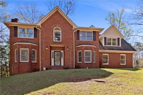 3000 Riviera St, Northport, AL 35473