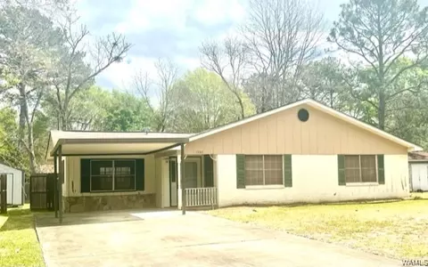 1305 Mason Ridge Dr, Demopolis, AL 36732