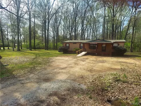 504 NE 4th St, Reform, AL 35481
