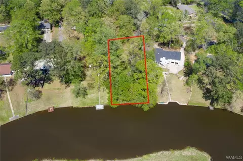 5121 Northwood Lake Dr W, Northport, AL 35473