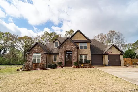 796 Jamie Ln, Moundville, AL 35474