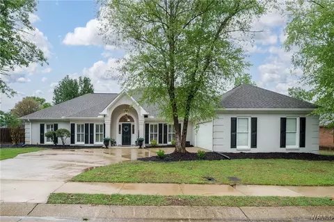 810 Pin Brook Ln, Tuscaloosa, AL 35406