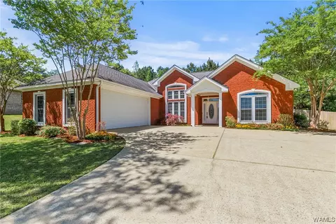 4928 Crosshill Ln, Northport, AL 35473