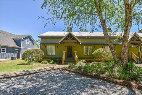 16508 Kathryn Lane Dr, Northport, AL 35475