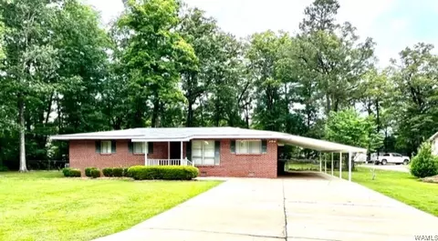 1706 Elmwood Dr, Demopolis, AL 36732