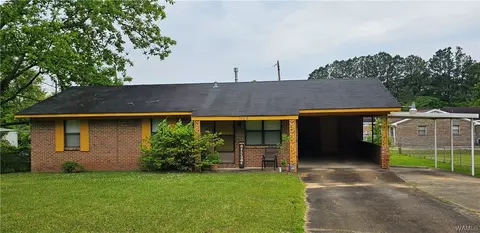 1608 Old Spring Hill Rd, Demopolis, AL 36732