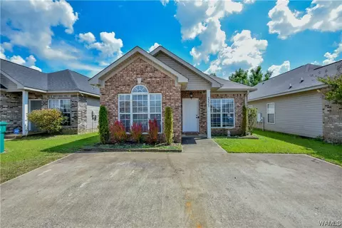 2231 Starlight Dr, Tuscaloosa, AL 35405