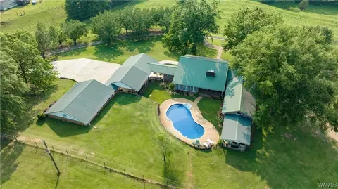 2156 County Road 52, Moundville, AL 35474