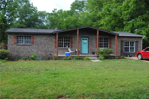 403 6th St NE, Fayette, AL 35555