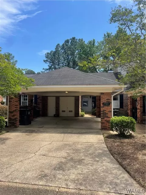 1705 Saint Charles Pl, Tuscaloosa, AL 35406