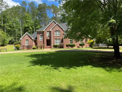 810 Berry Cir NW, Fayette, AL 35555