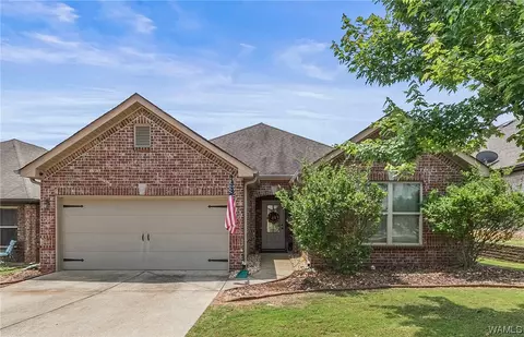 2744 Lily Cir, Northport, AL 35473