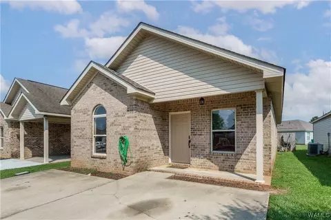 16401 Waterbury Ln, Moundville, AL 35474