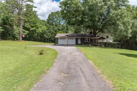 196 Williams Cir, Fayette, AL 35555